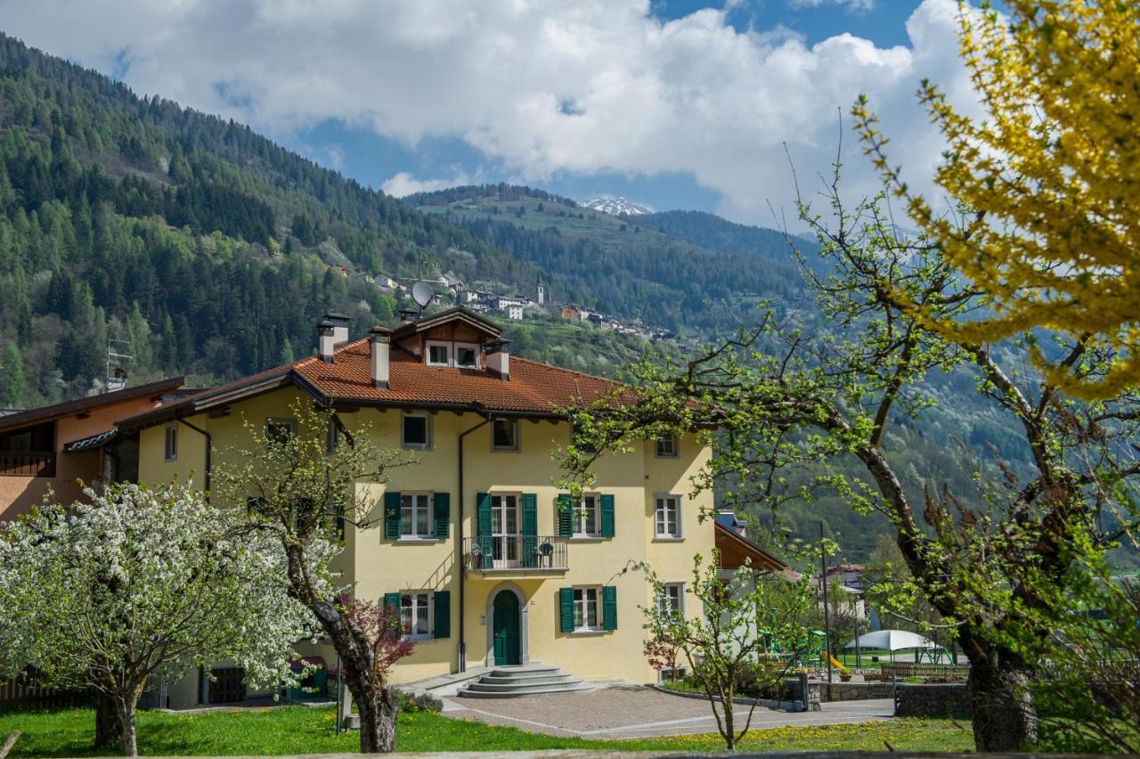 Aparthotel Casa Tomaselli Pellizzano Exterior foto